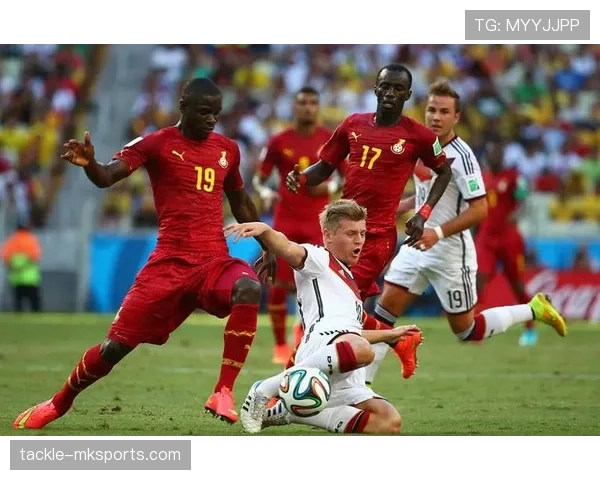 德甲夏季阵容重磅更新,传统豪门重塑实力值得关注 德甲夏季阵容重磅更新,传统豪门重塑实力值得关注