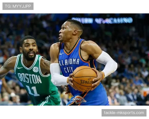 朗多抢断发起快攻，较巅峰更靠防守组织带动